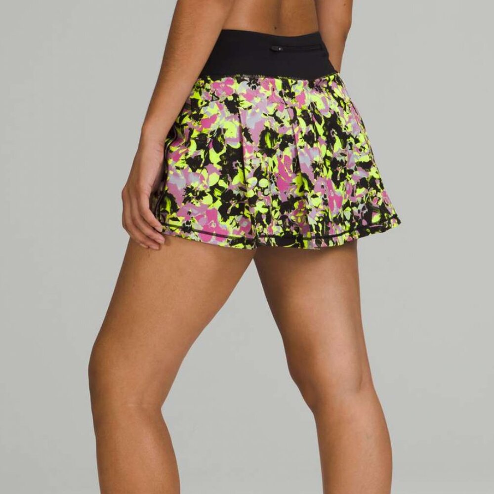 LULULEMON Pace Rival Mid-Rise Skirt Inflected Highlight Yellow Multi / Black 13"